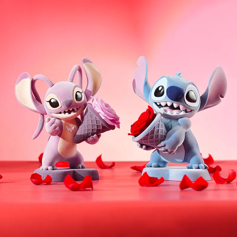 Stitch Amor Eterno - Material Antialérgico - Presenteie Quem Você Ama! [ÚLTIMAS EMBALAGENS]